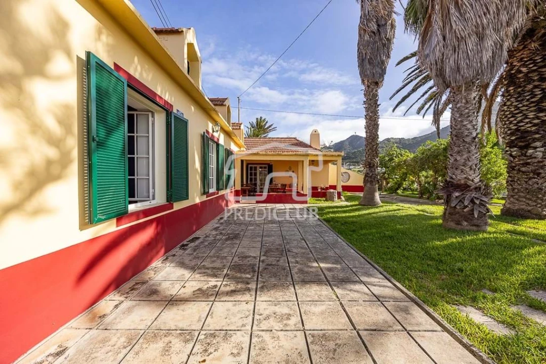 Moradia T4 para Venda em Porto Santo Foto 4