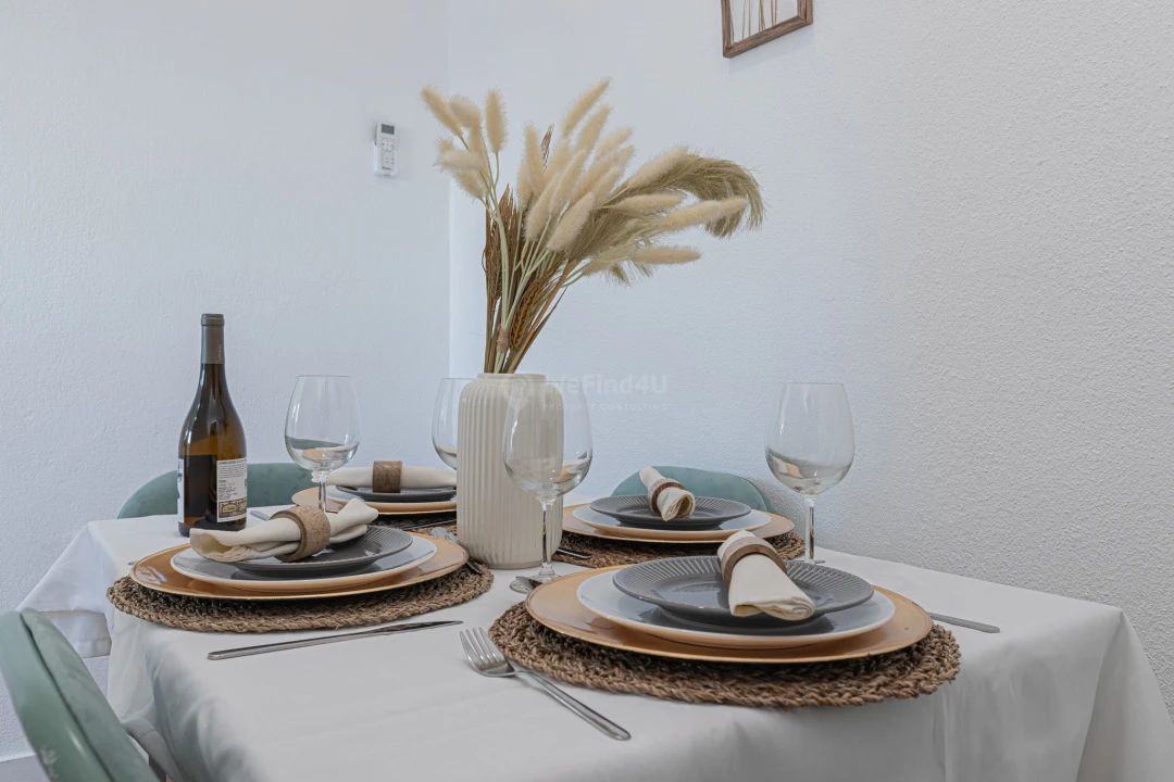 Apartamento T2 para Arrendamento em Seixal Foto 7