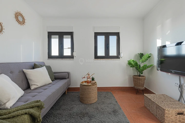 Apartamento T2 para Arrendamento em Seixal Foto 3