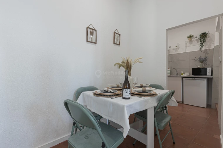 Apartamento T2 para Arrendamento em Seixal Foto 6
