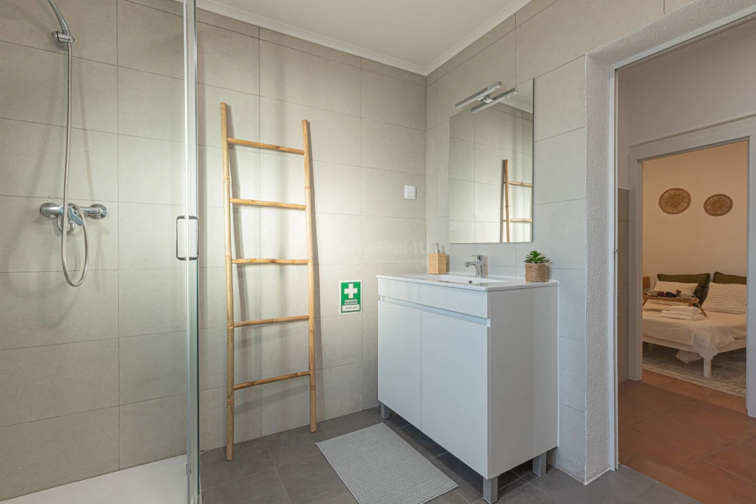 Apartamento T2 para Arrendamento em Seixal Foto 16