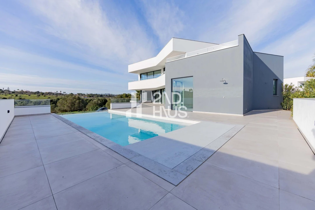 Moradia T4 para Venda em Lagos (São Sebastião e Santa Maria) Foto 9