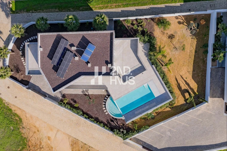 Moradia T4 para Venda em Lagos (São Sebastião e Santa Maria) Foto 3