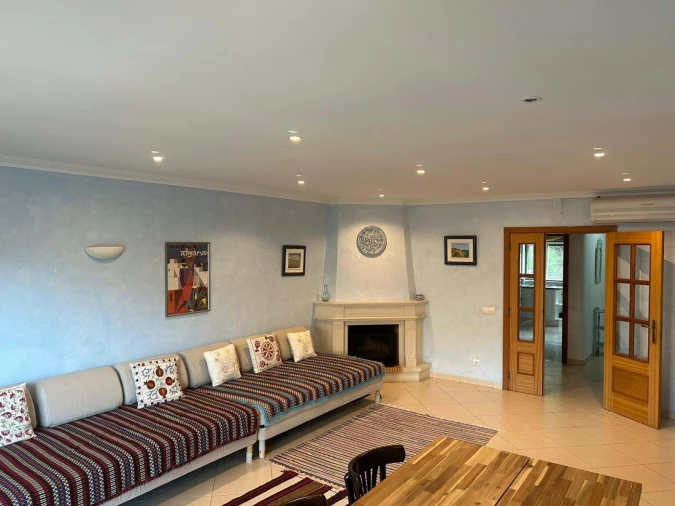 Moradia T3 para Arrendamento em Albufeira e Olhos de Água Foto 3