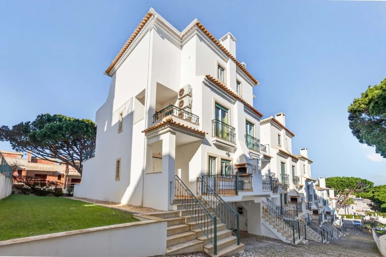 Moradia T3 para Arrendamento em Albufeira e Olhos de Água Foto 2