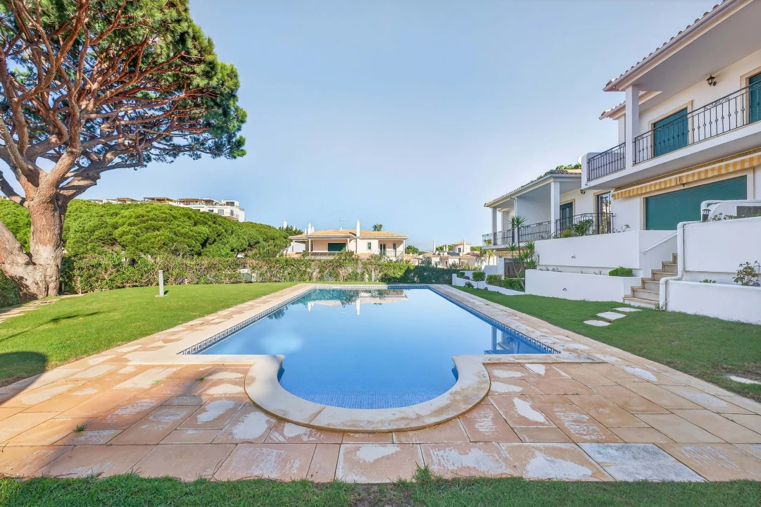 Moradia T3 para Arrendamento em Albufeira e Olhos de Água Foto 9