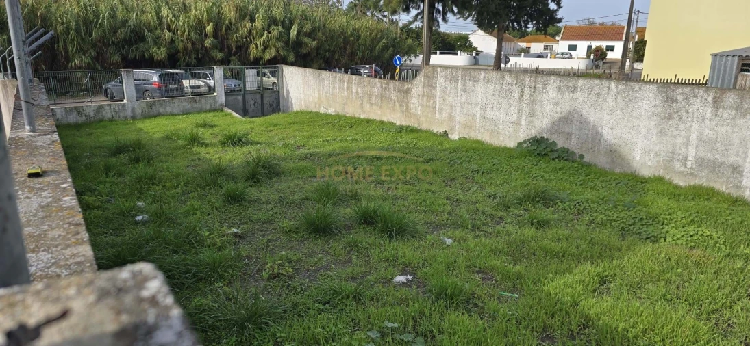 Terreno para Venda em Sarilhos Grandes Foto 2