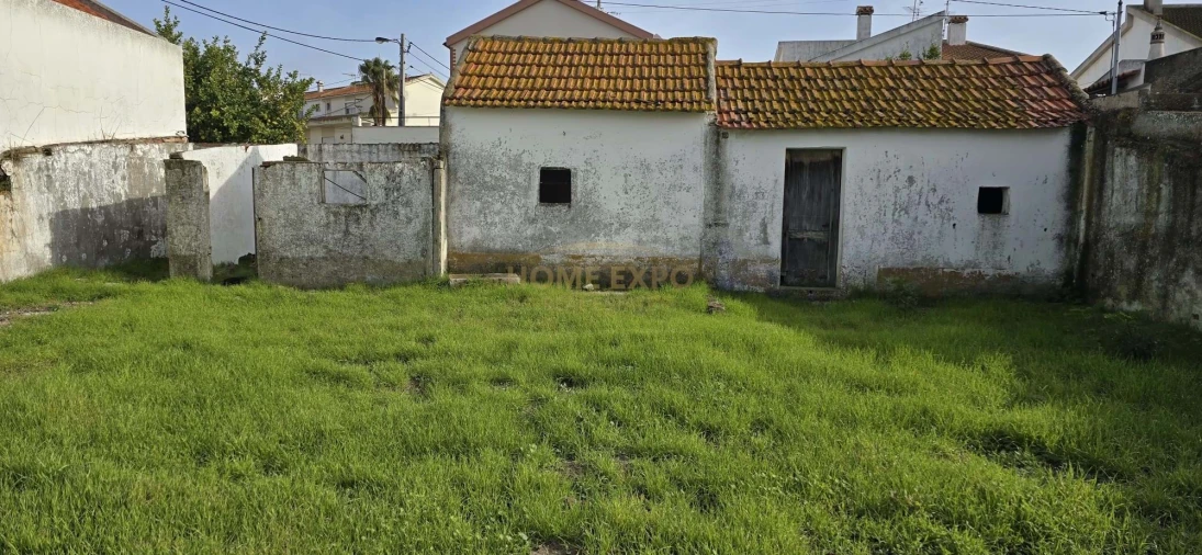 Terreno para Venda em Sarilhos Grandes Foto 3