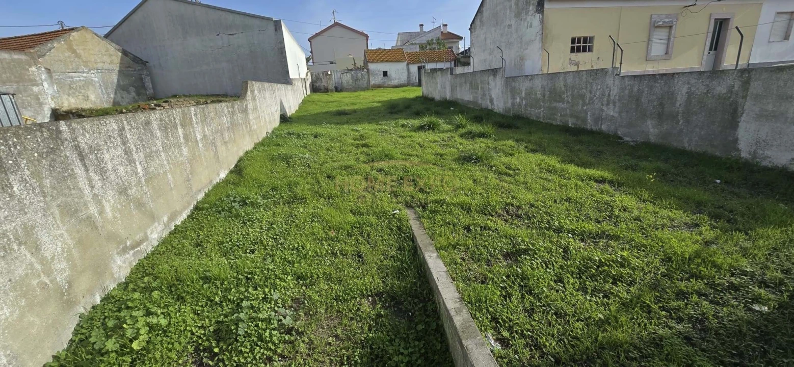 Terreno para Venda em Sarilhos Grandes Foto 8
