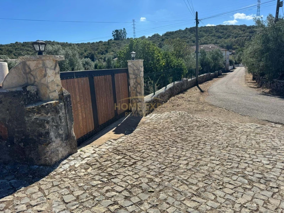 Moradia T3 para Venda em Pussos São Pedro Foto 2