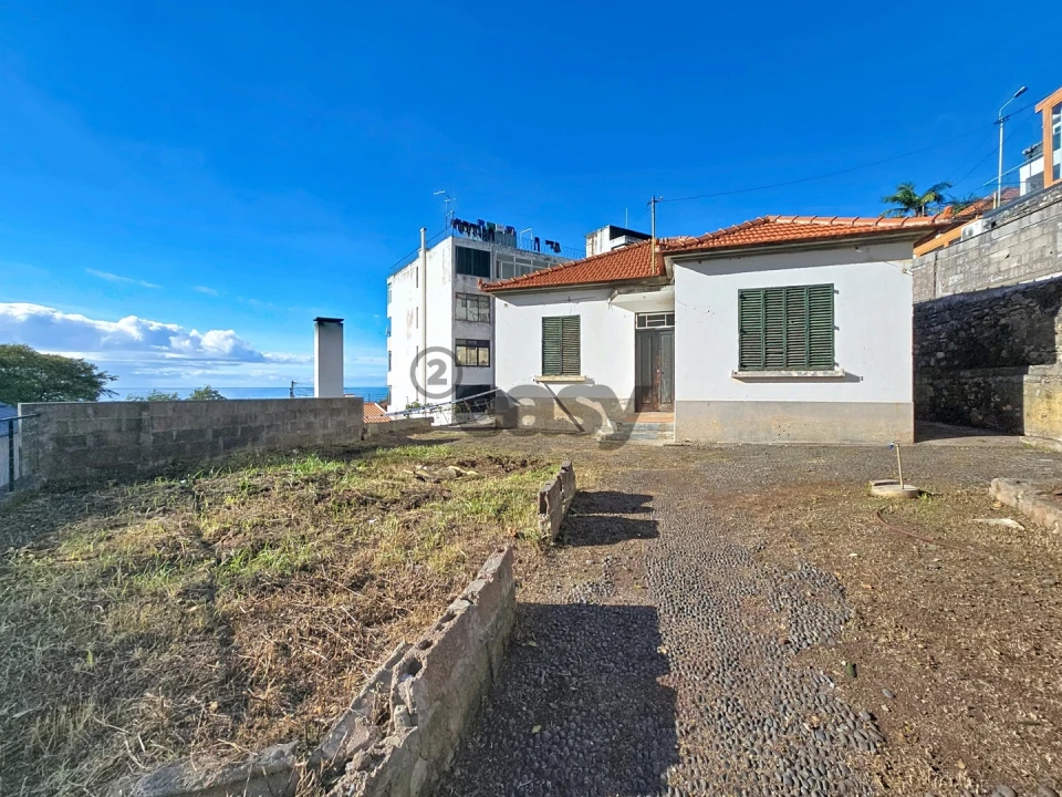 Moradia T3 para Venda em Funchal (Santa Luzia) Foto 1