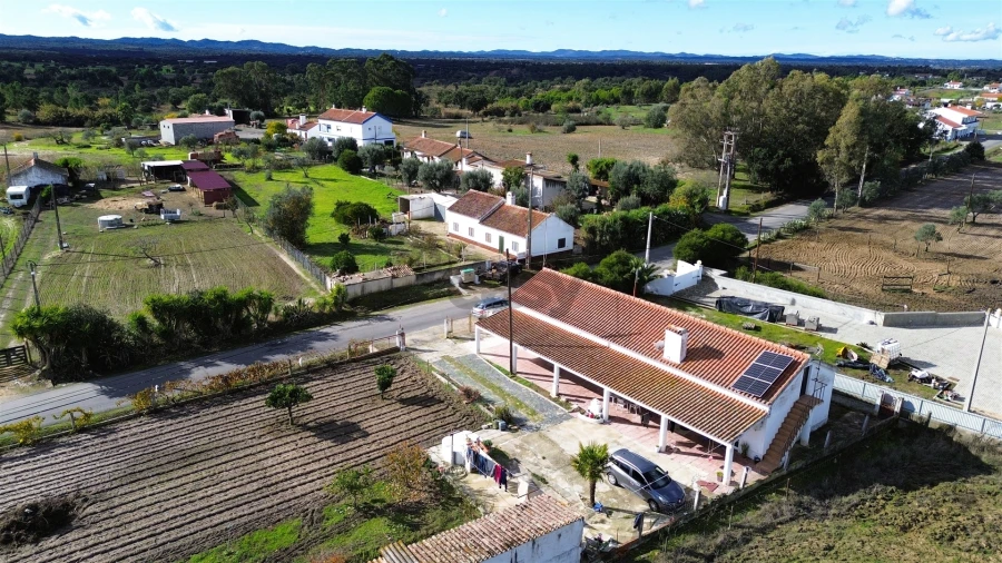 Moradia T3 para Venda em Vale de Santiago Foto 45