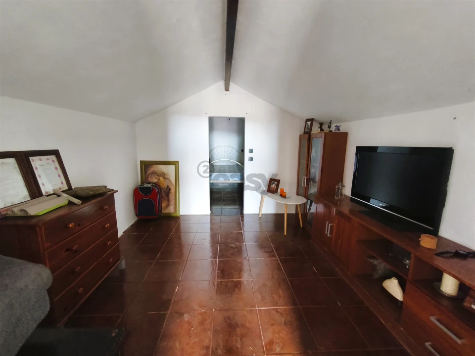 Moradia T3 para Venda em Vale de Santiago Foto 22