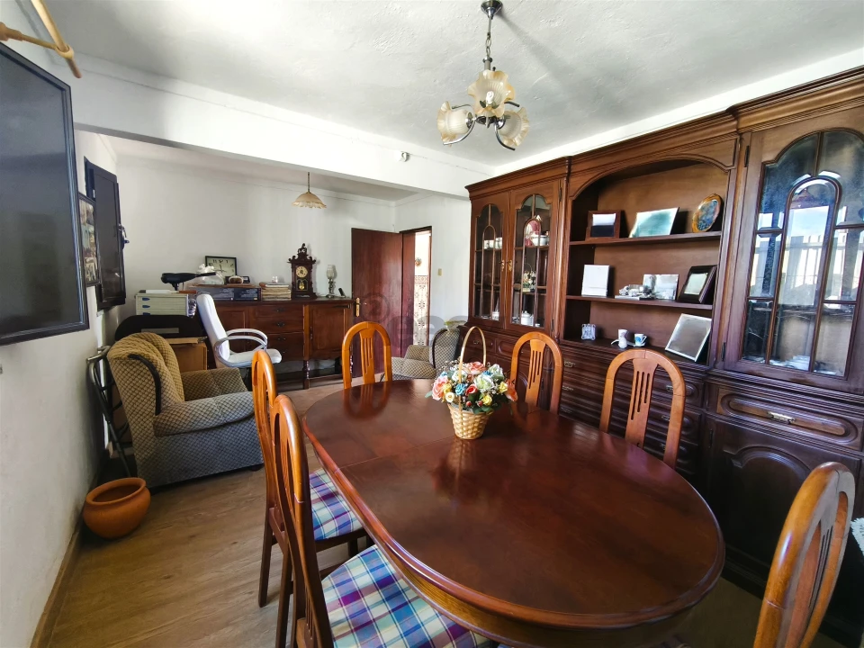 Moradia T3 para Venda em Vale de Santiago Foto 31