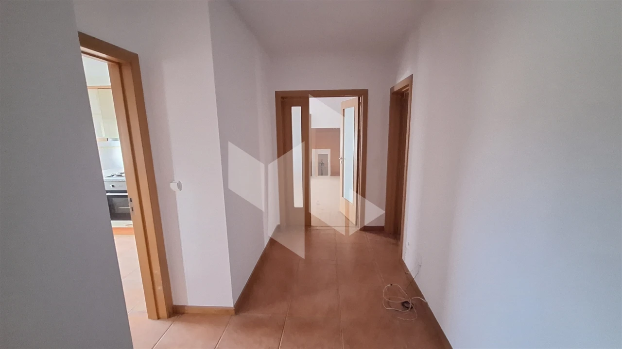 Apartamento T3 para Arrendamento em Nelas Foto 5