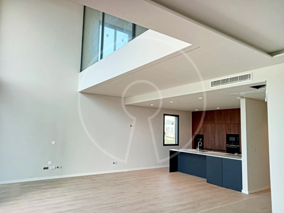 Moradia T4 para Venda em Alcabideche Foto 7