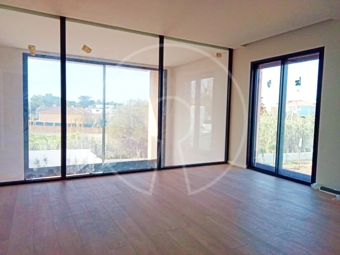 Moradia T4 para Venda em Alcabideche Foto 12