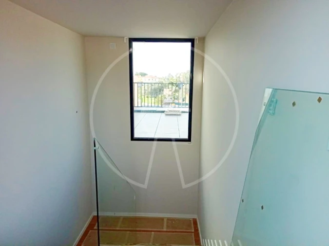 Moradia T4 para Venda em Alcabideche Foto 11