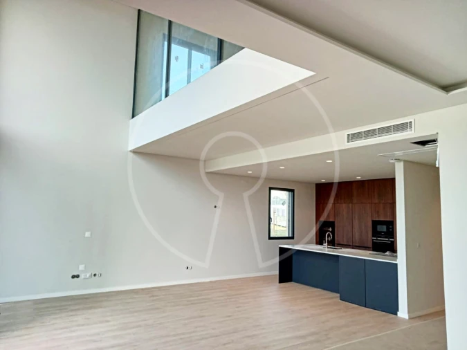 Moradia T4 para Venda em Alcabideche Foto 6