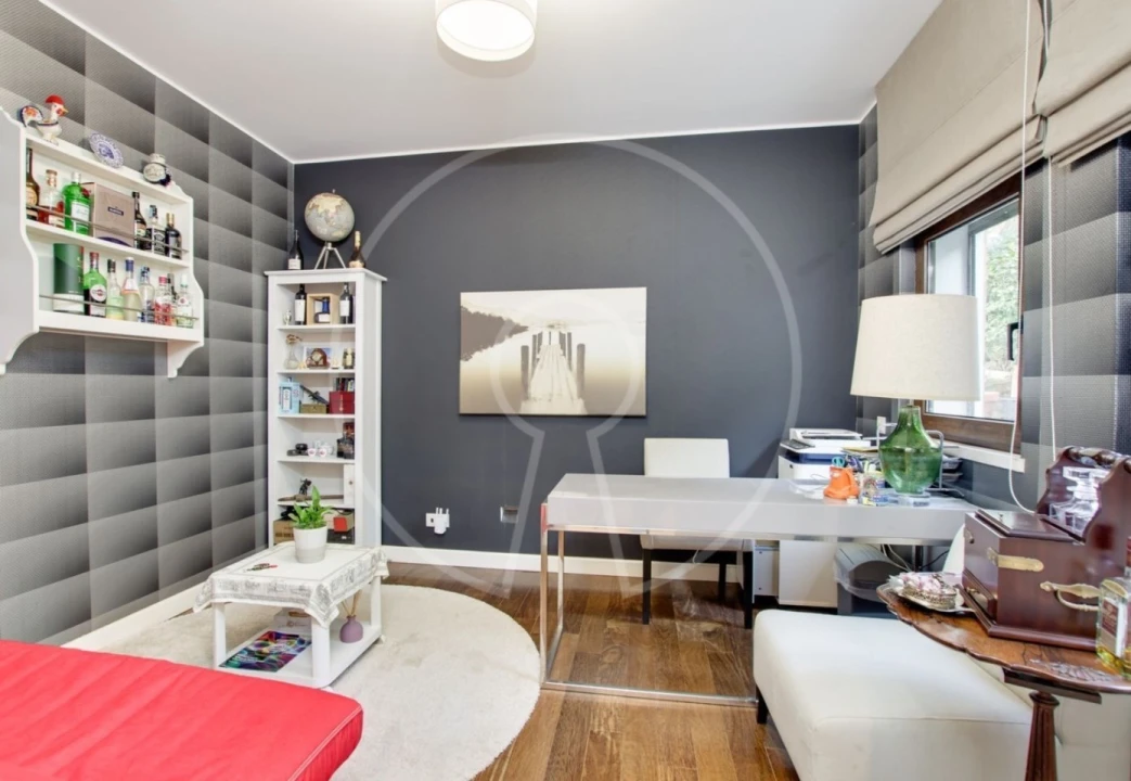 Moradia T4 para Venda em Alcabideche Foto 15