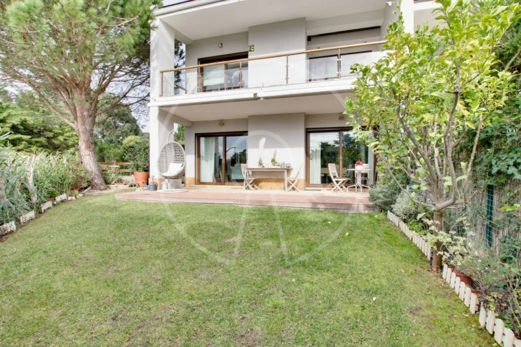 Moradia T4 para Venda em Alcabideche Foto 4