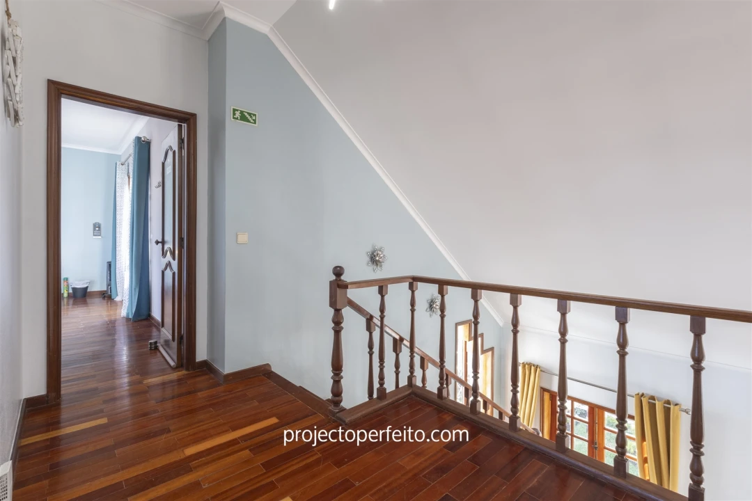 Moradia T5 para Venda em Esmoriz Foto 18