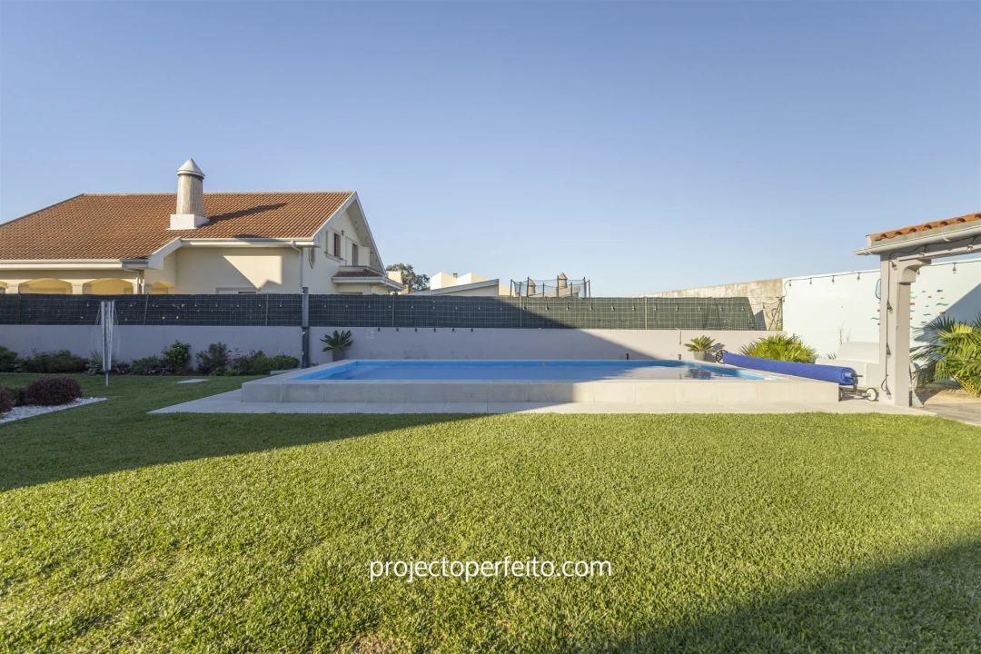 Moradia T5 para Venda em Esmoriz Foto 7