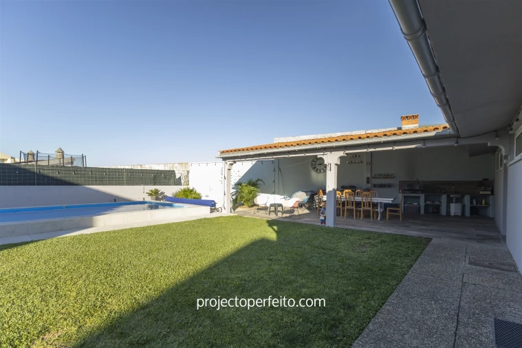 Moradia T5 para Venda em Esmoriz Foto 31