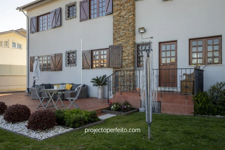 Moradia T5 para Venda em Esmoriz Foto 38