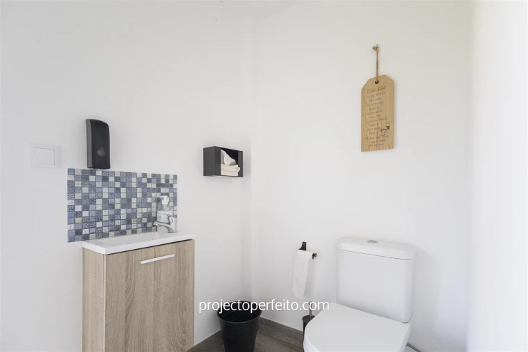 Moradia T5 para Venda em Esmoriz Foto 33