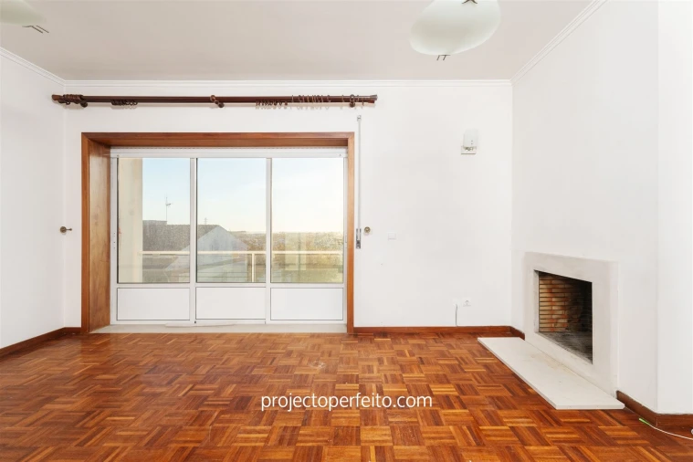 Apartamento T3 para Venda em Esmoriz Foto 3