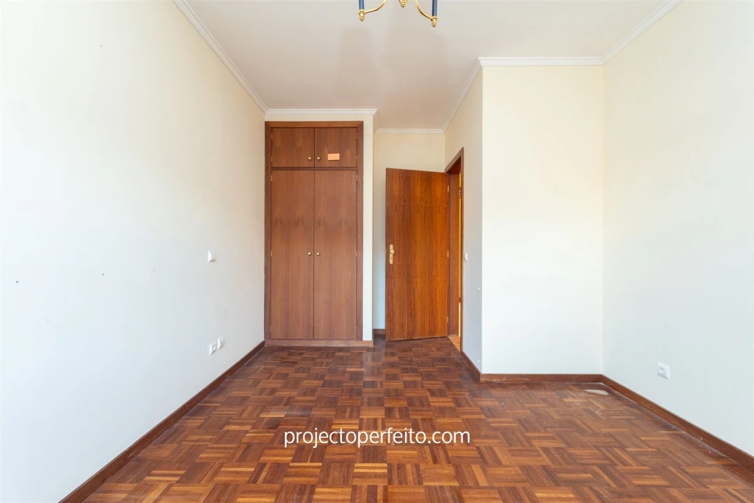 Apartamento T3 para Venda em Esmoriz Foto 11