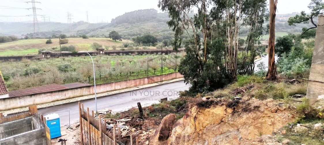 Terreno para Venda em Almargem do Bispo, Pêro Pinheiro e Montelavar Foto 18