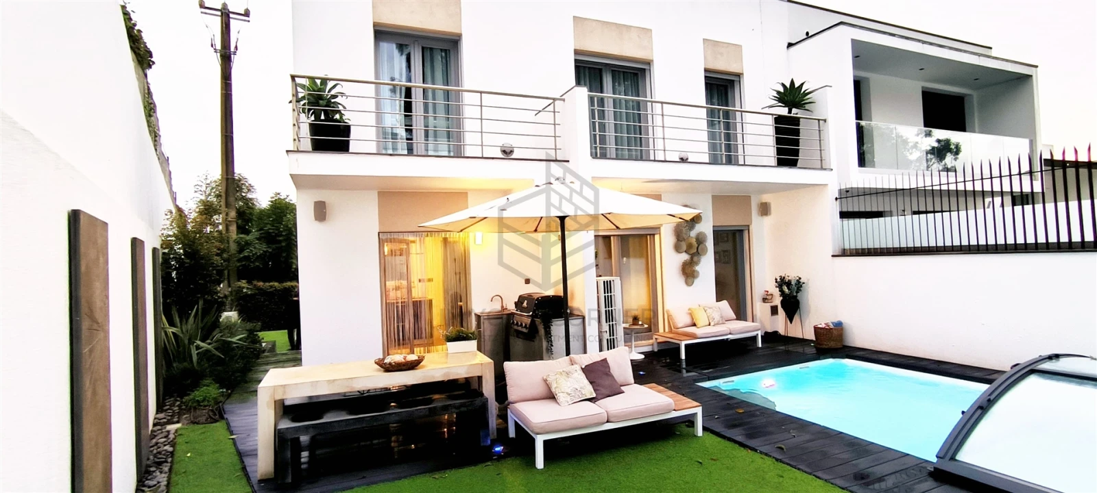 Moradia T5 para Venda em Ramada e Caneças Foto 42