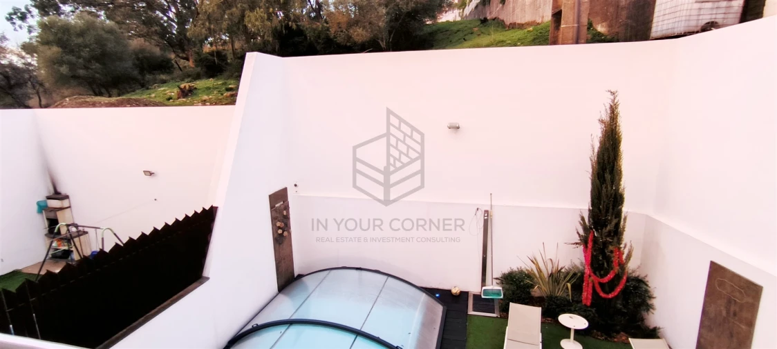 Moradia T5 para Venda em Ramada e Caneças Foto 7