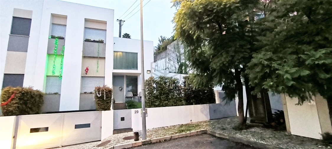 Moradia T5 para Venda em Ramada e Caneças Foto 43