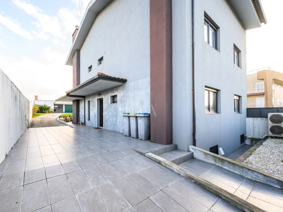 Moradia T4 para Venda em Canidelo Foto 4