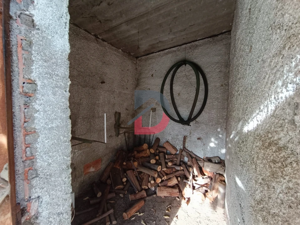 Terreno para Venda em Escalos de Cima e Lousa Foto 8