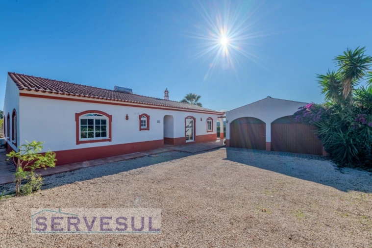 Moradia T4 para Venda em Silves Foto 6