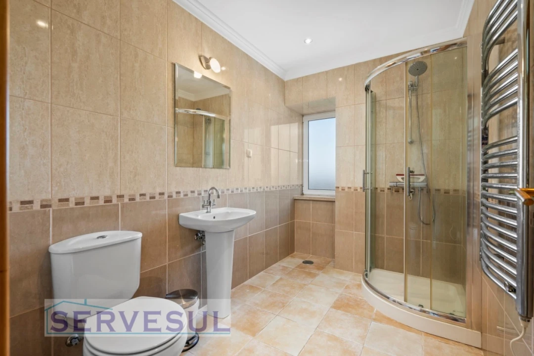 Moradia T5 para Venda em São Bartolomeu de Messines Foto 22