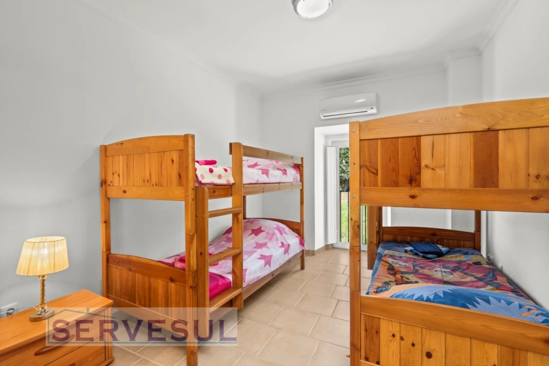 Moradia T5 para Venda em São Bartolomeu de Messines Foto 34