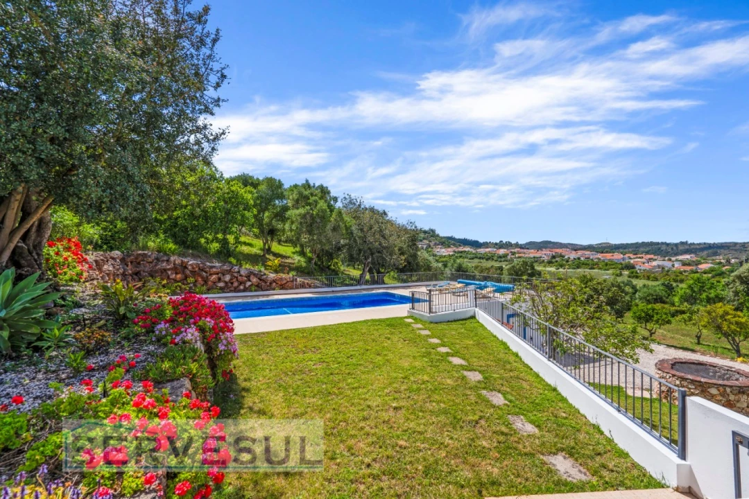 Moradia T5 para Venda em São Bartolomeu de Messines Foto 48