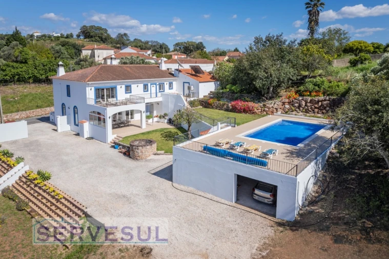 Moradia T5 para Venda em São Bartolomeu de Messines