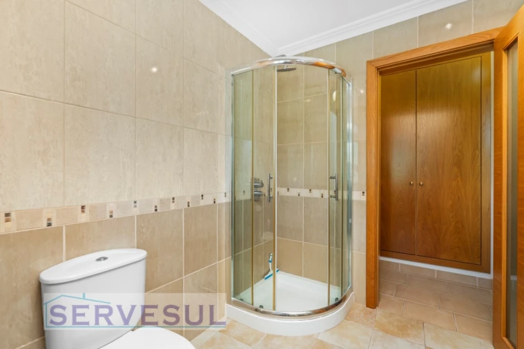 Moradia T5 para Venda em São Bartolomeu de Messines Foto 37