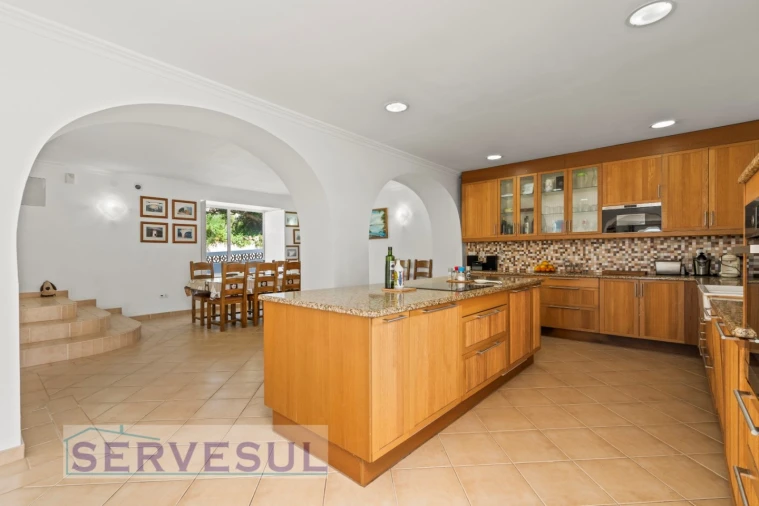 Moradia T5 para Venda em São Bartolomeu de Messines Foto 12