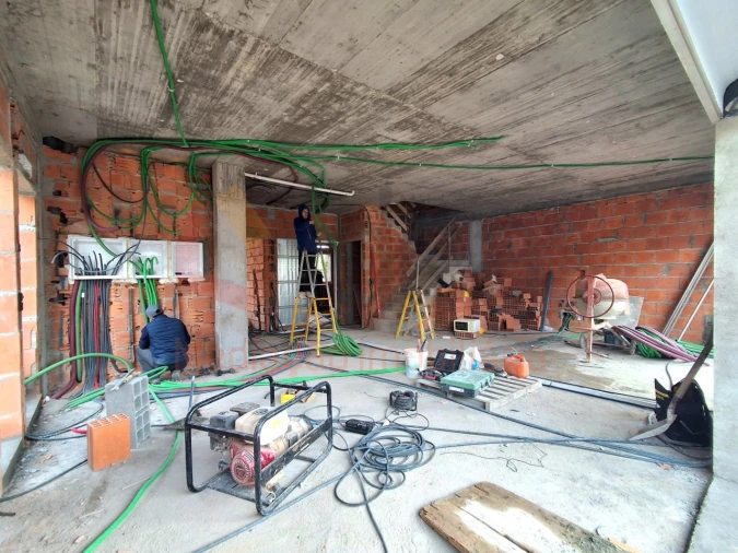 Moradia T4 para Venda em Amora Foto 5