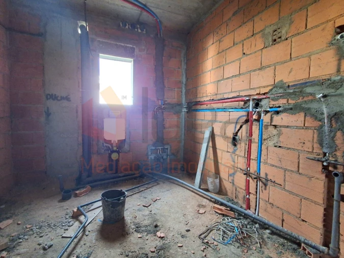 Moradia T4 para Venda em Amora Foto 19