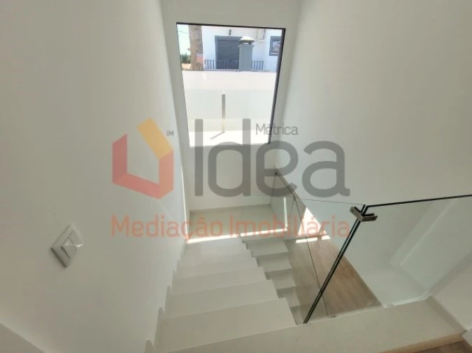 Moradia T4 para Venda em Amora Foto 23