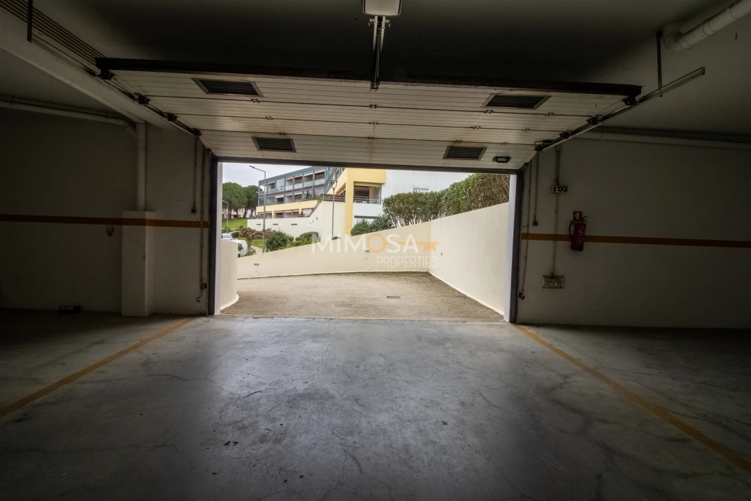 Garagem para Arrendamento em Lagos (São Sebastião e Santa Maria) Foto 4