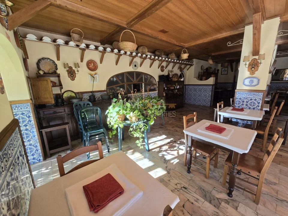 Negócio para Venda em Lagos (São Sebastião e Santa Maria) Foto 13